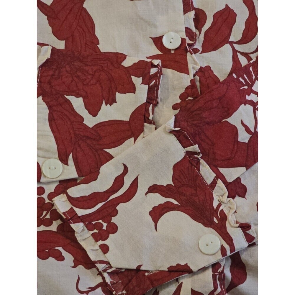 White & Red Floral Button-Up Blouse - Picture 11 of 13